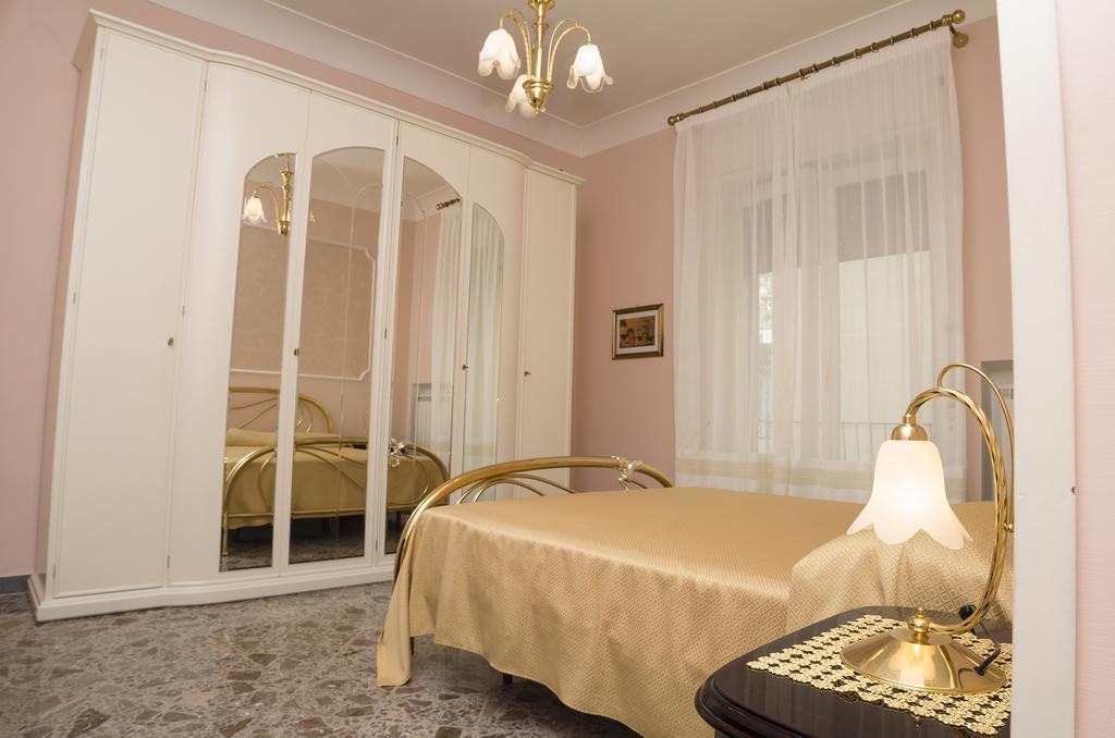 Apartamento Casa Raffelina Minori Habitación foto